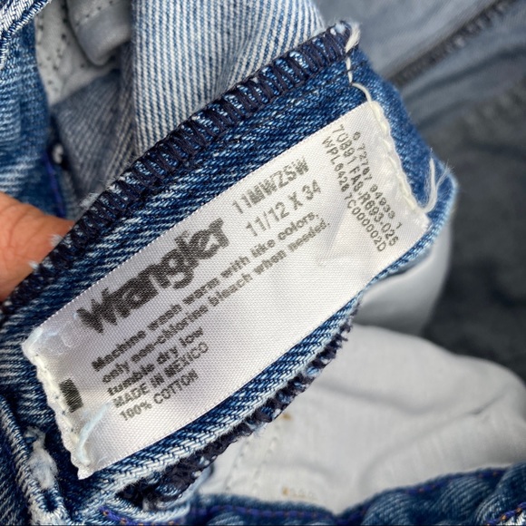 Wrangler Classic Jeans - Picture 5 of 8